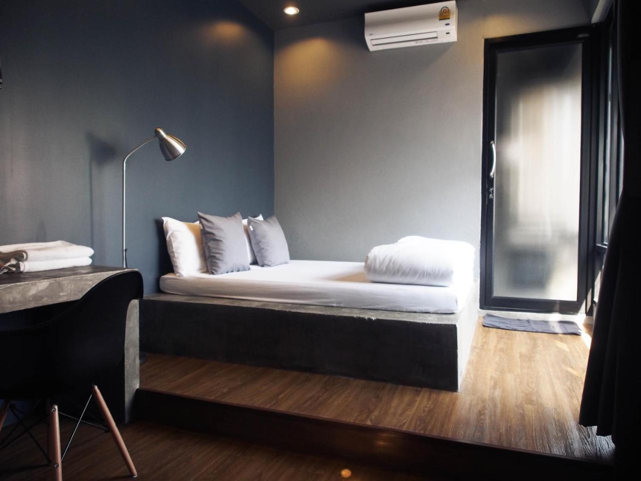 Silom Space Hostel 1