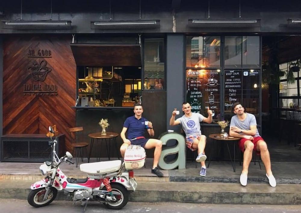 All That Bangkok Hostel
