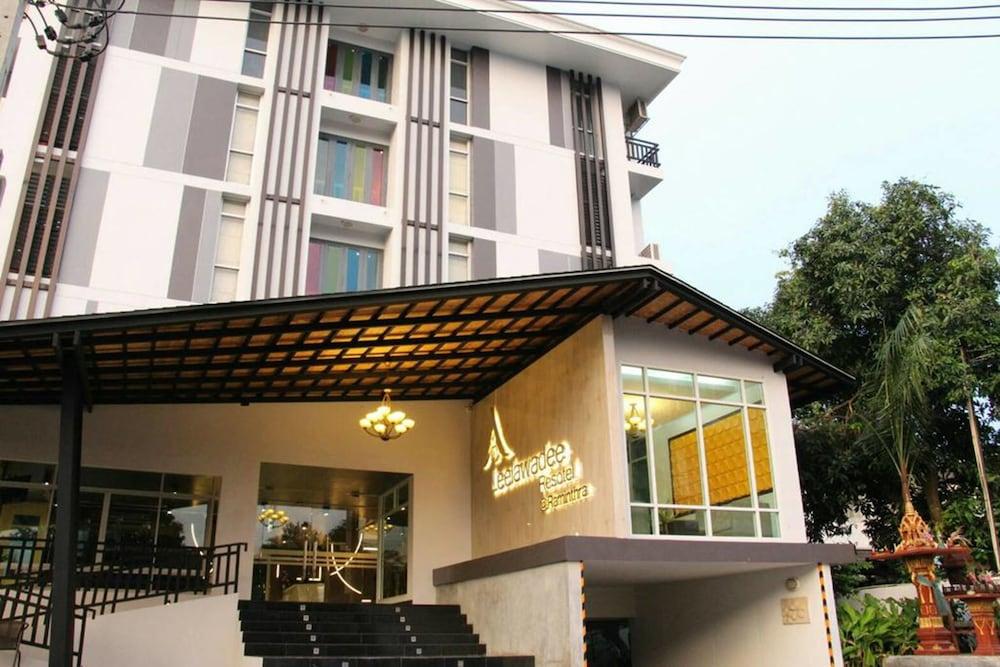 Leelawadee Resotel Raminthra