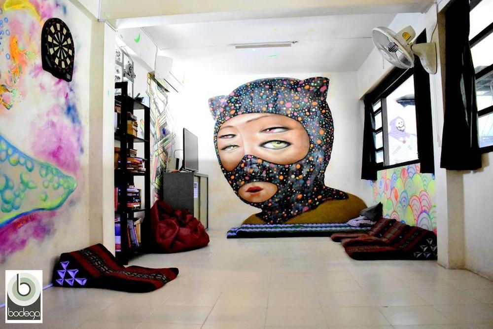 Slumber Party Hostel (Adults only) 2