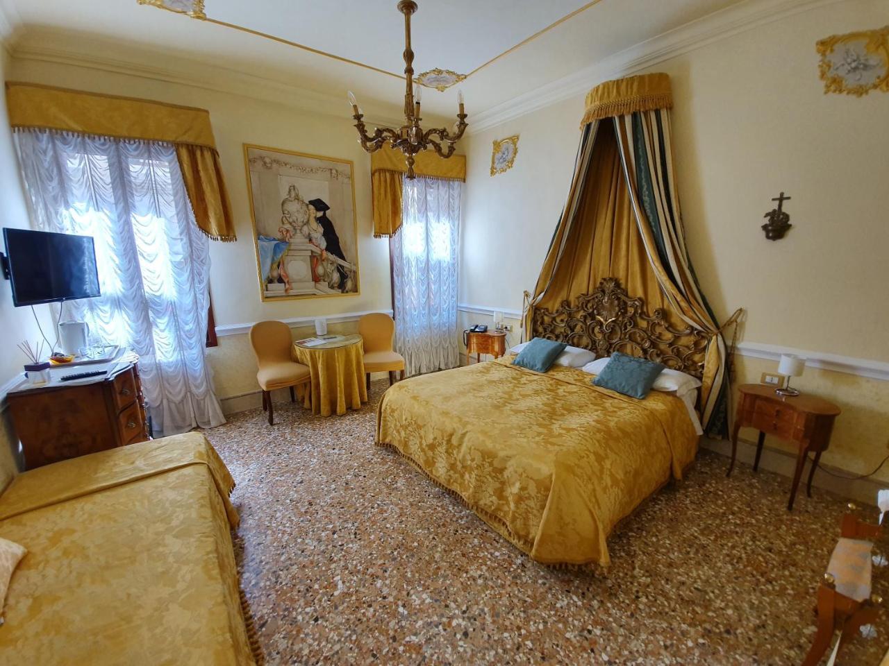 Casa Alla Fenice