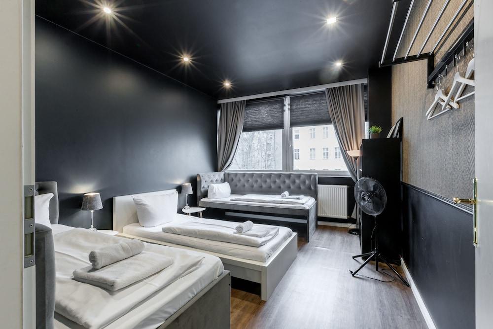 Hevals Grand Schoneberg 2