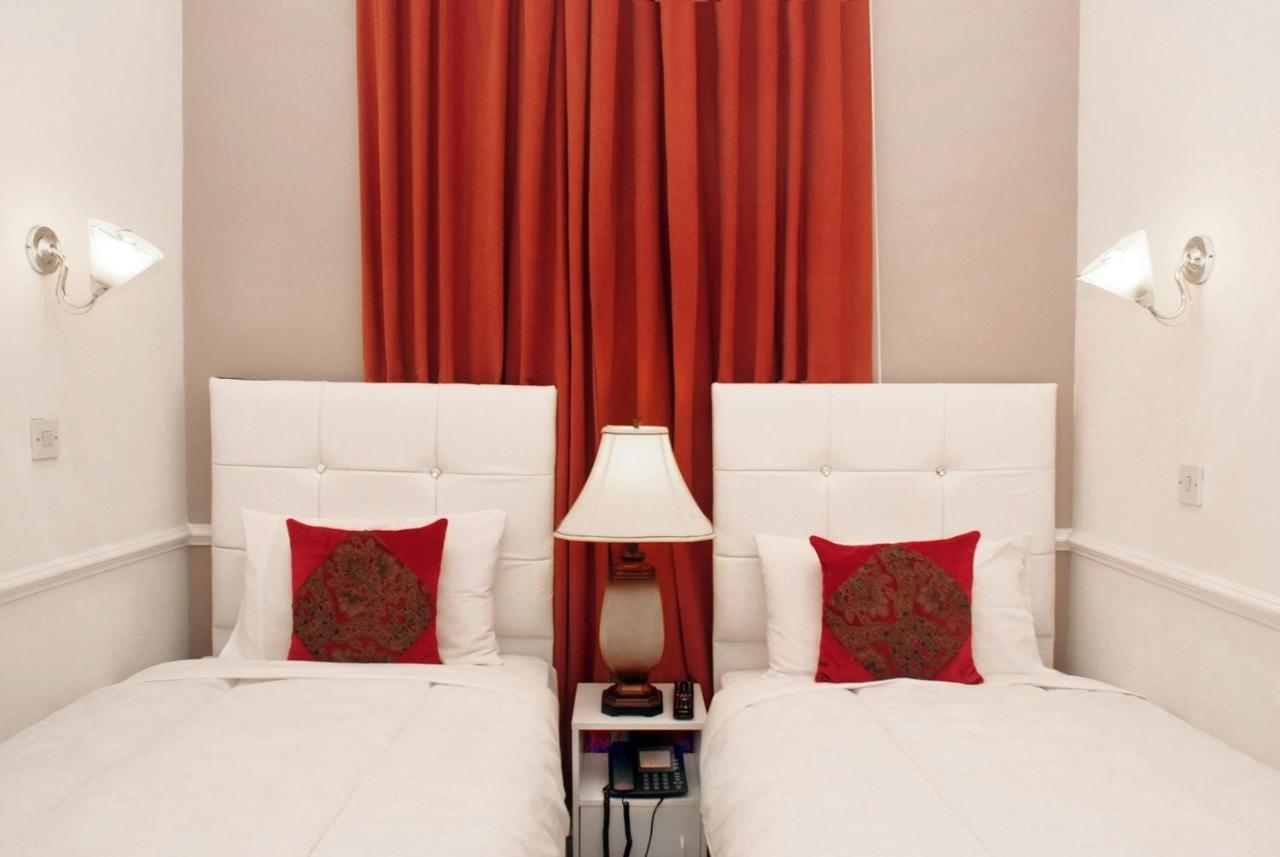 Classic Hyde Park Hotel 2