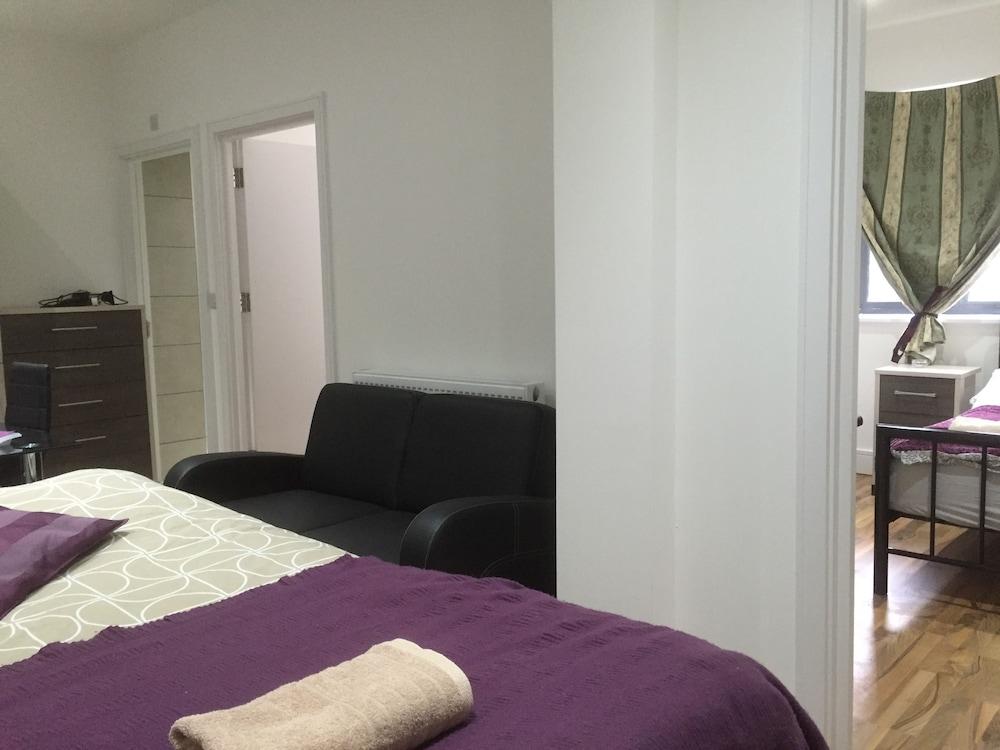 Whitechapel Guest House 1