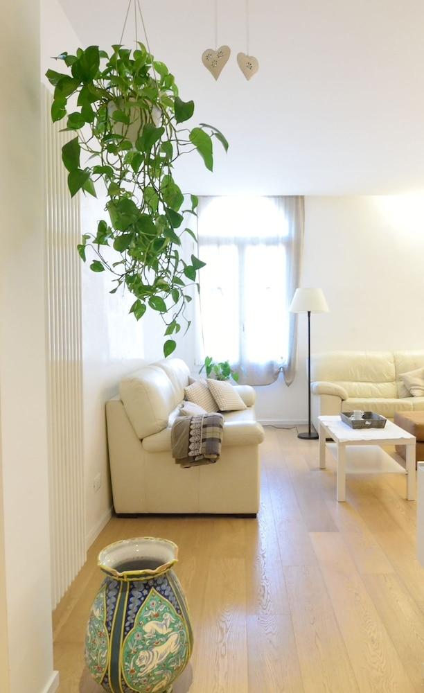 Al Campaniel Apartment 2