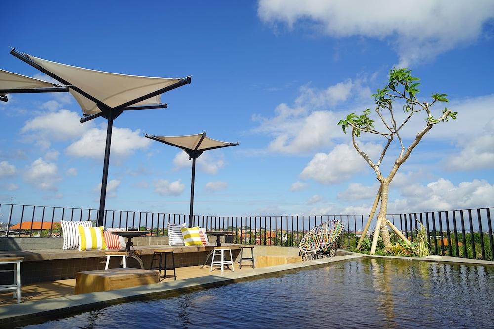Borough Capsule Hostel Bali (Adults only)