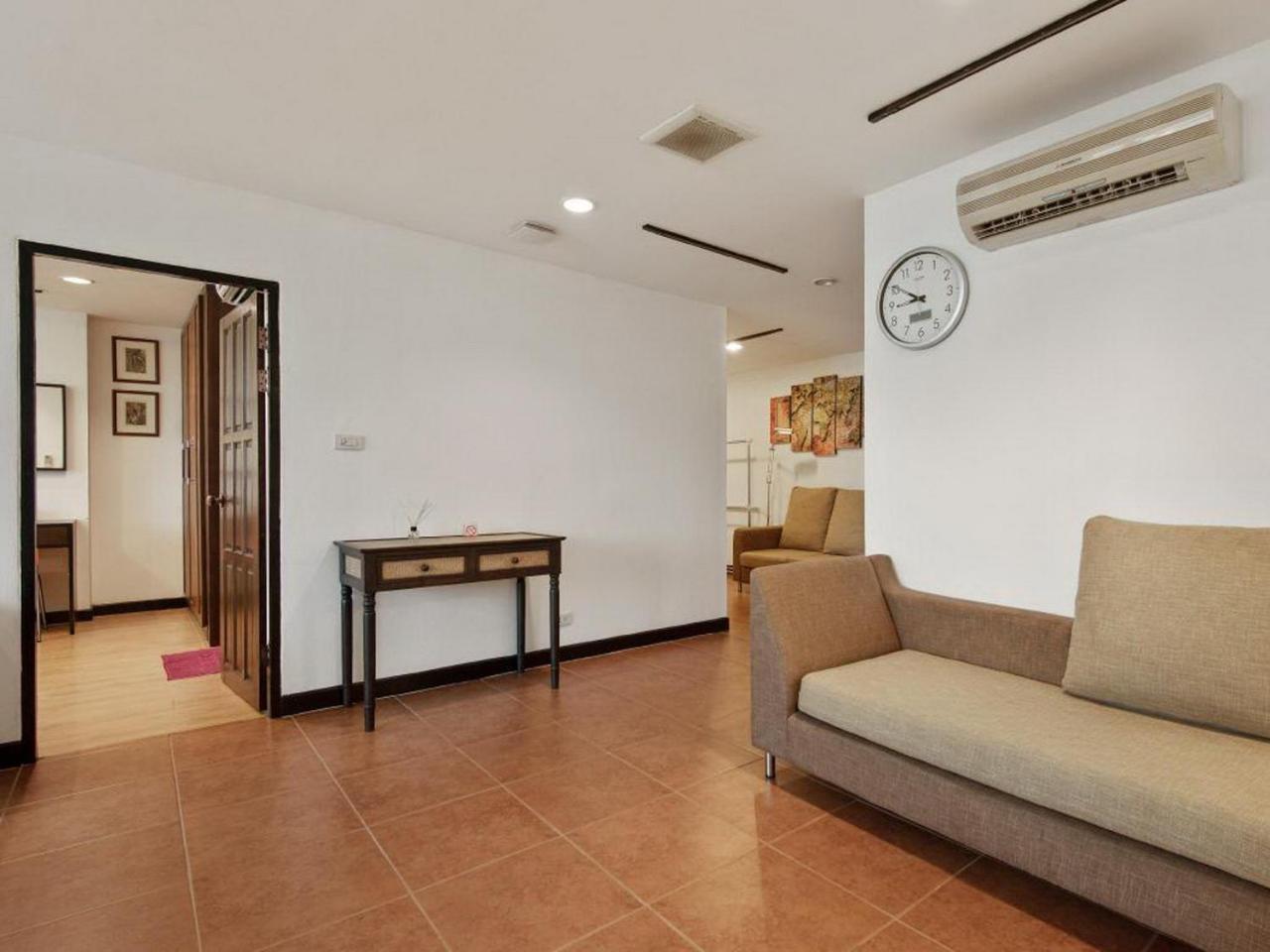 Serena Sathorn Suites