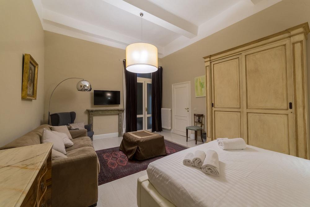 Ognissanti Apartment 2