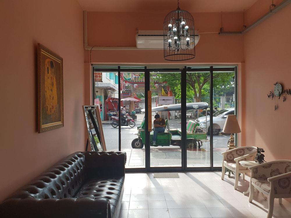 One Bangkok Hostel @Love District 1