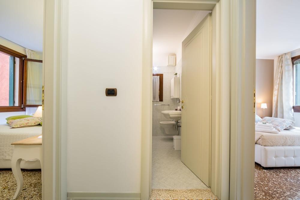 Ve.N.I.Ce. Cera Residenza Degli Artisti 2