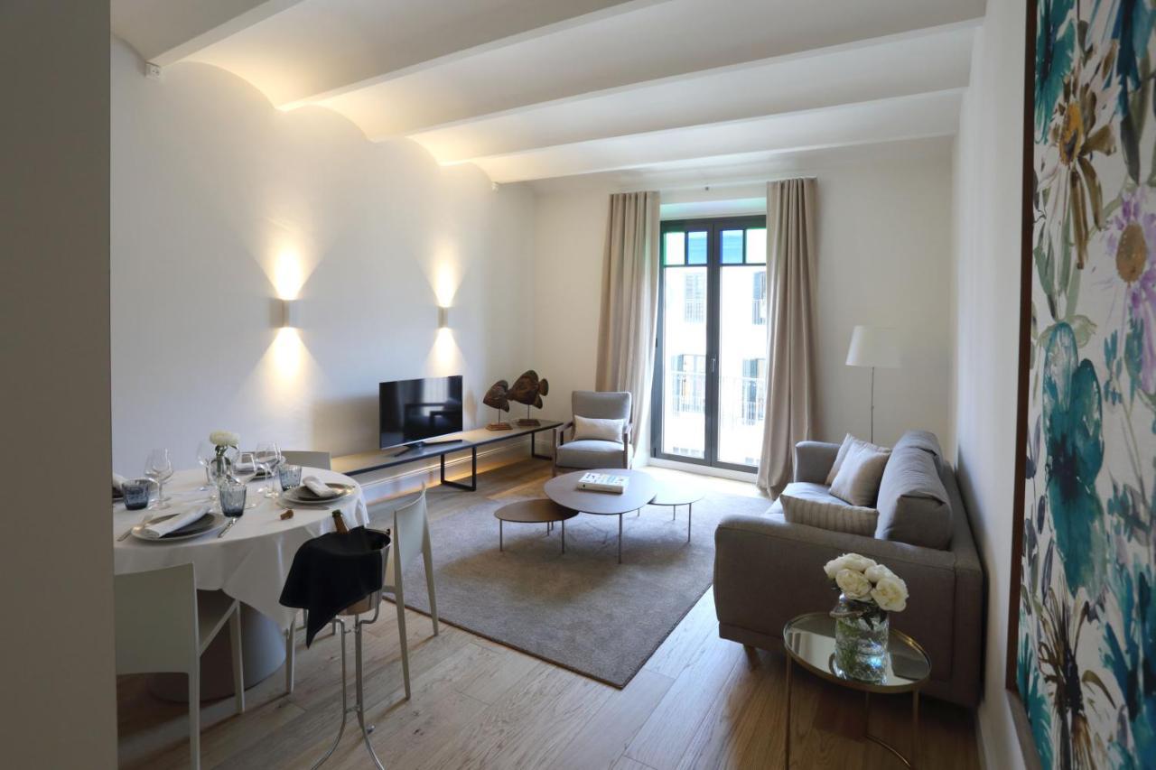 Del VI Apartaments