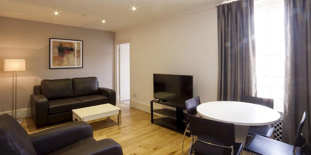 Oxbridge Apartments 2