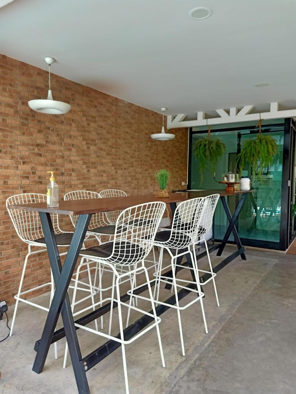 Sa-Ngob Hotel 1