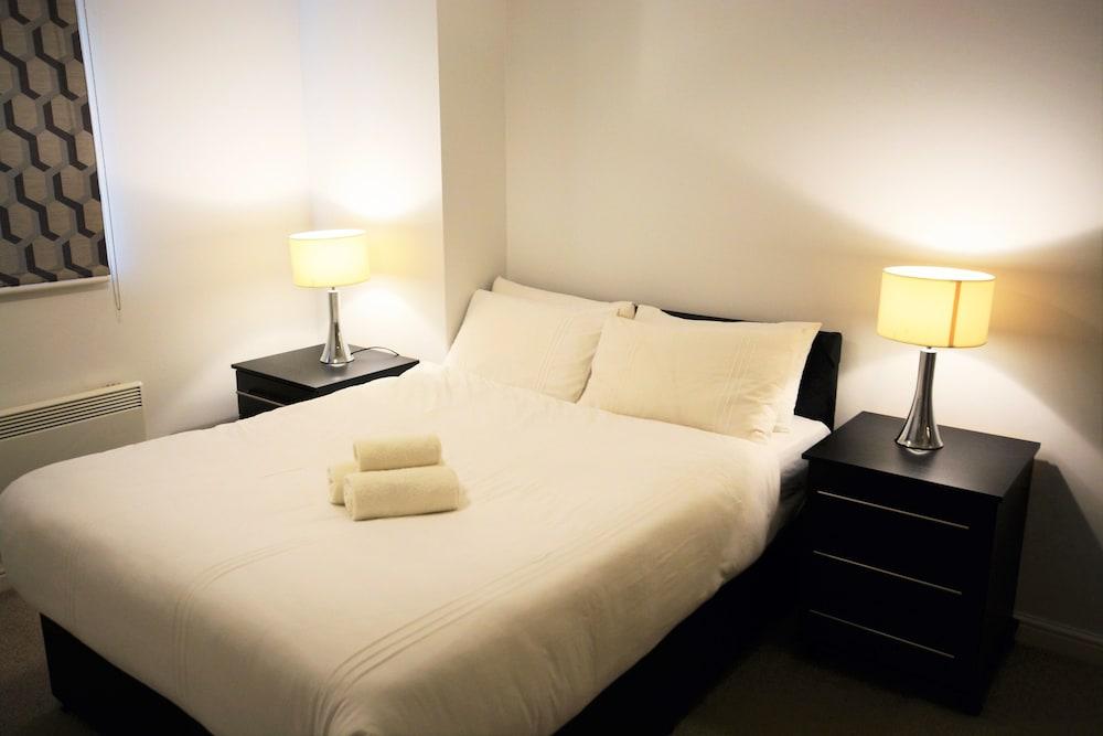 Meridian Place 1