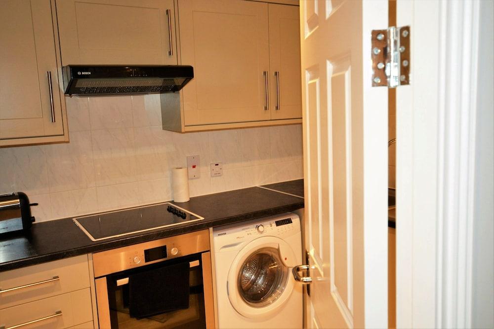 Meridian Place 2