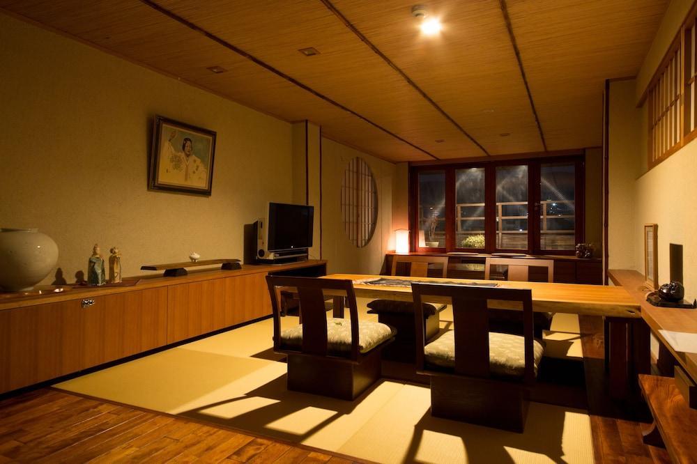 Kyotoya Sakura-An