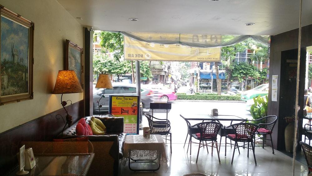 Relax Time Silom - Hostel 1
