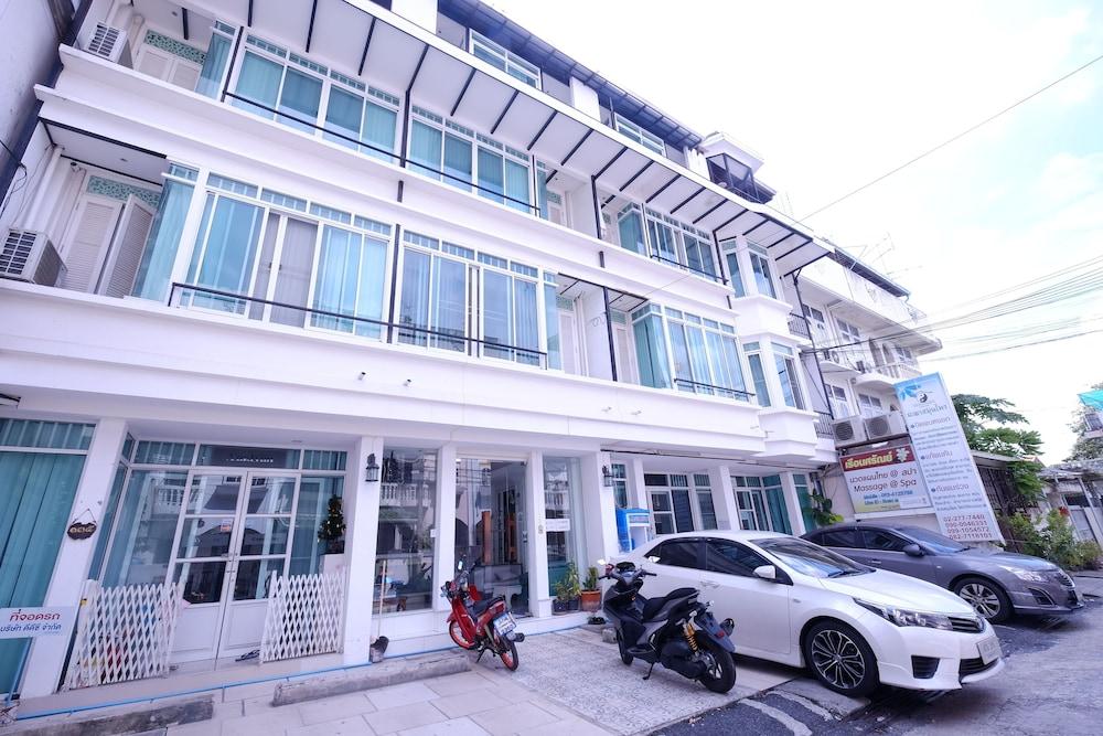 Ratchada Sutthisan Hotel And Longstay