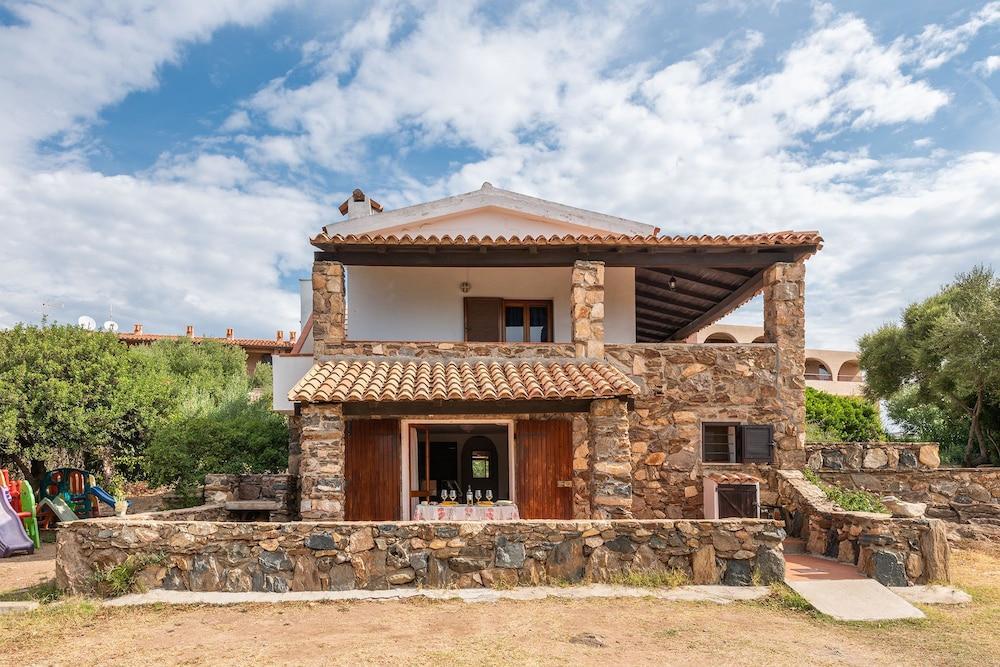 Affittasardegna - Caraibi Apartments