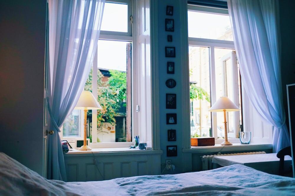 Beautiful, Artistic, Heirloom Apartment 1