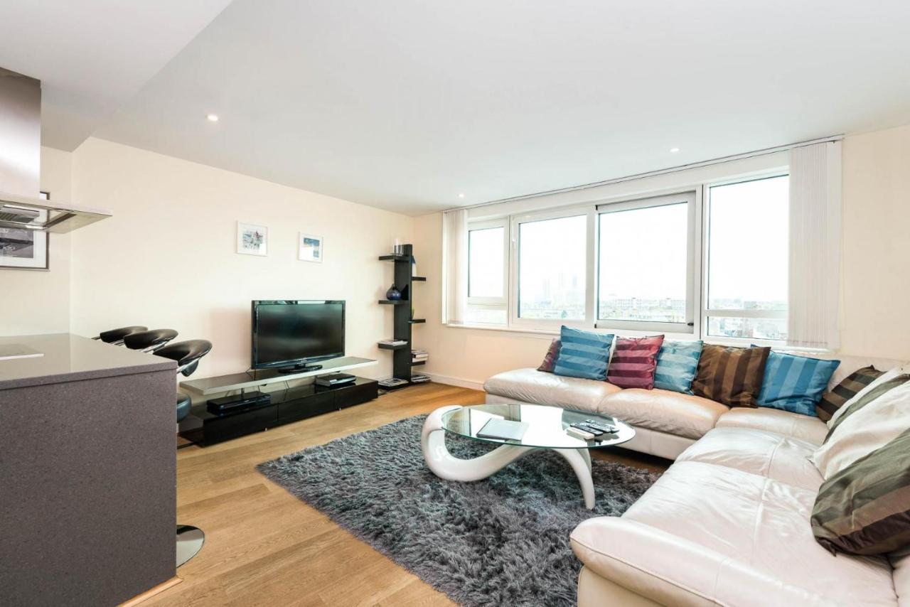 Luxury Modern 2bd Flat in Centre 1