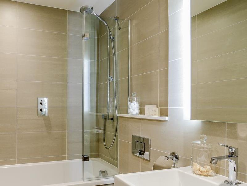 Lak Serviced Apartments 2