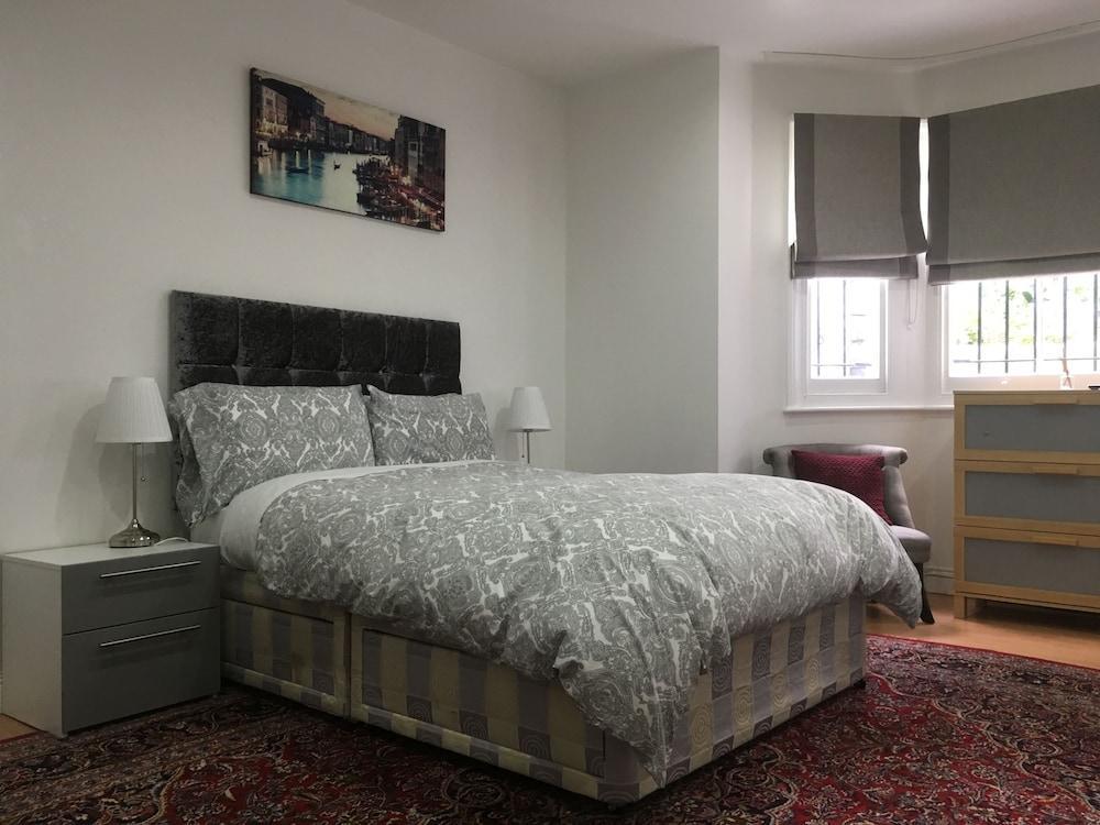 Luxurious Apartment in Kensington & Chelsea 2