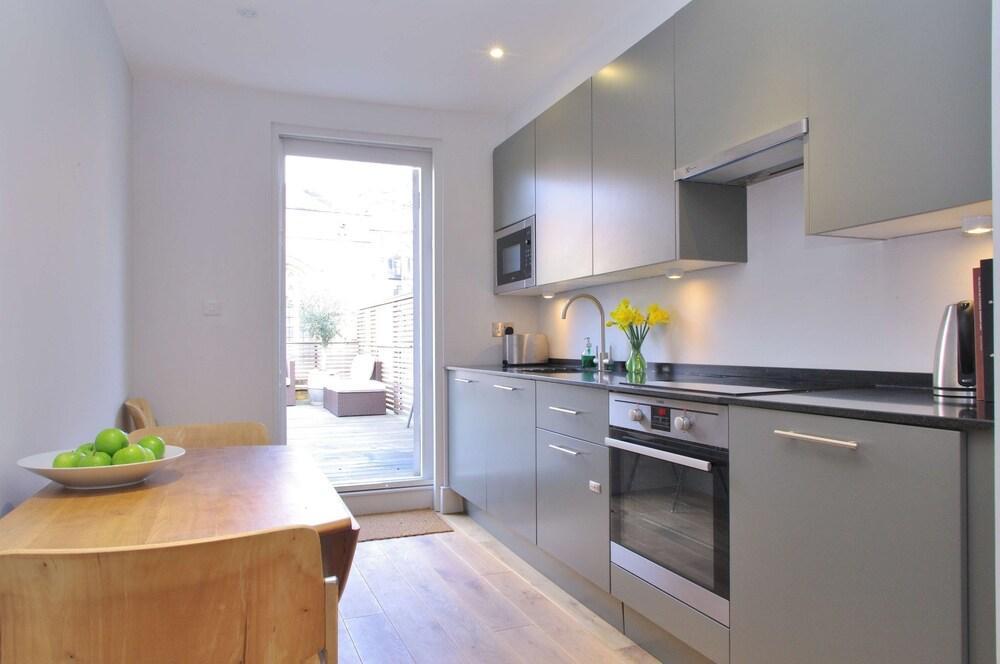 The London Agent Clerkenwell Albemarle 1