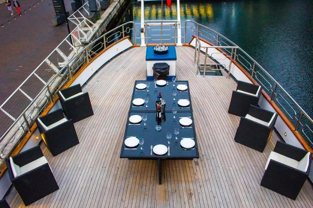 Absolute Pleasure Yacht 1