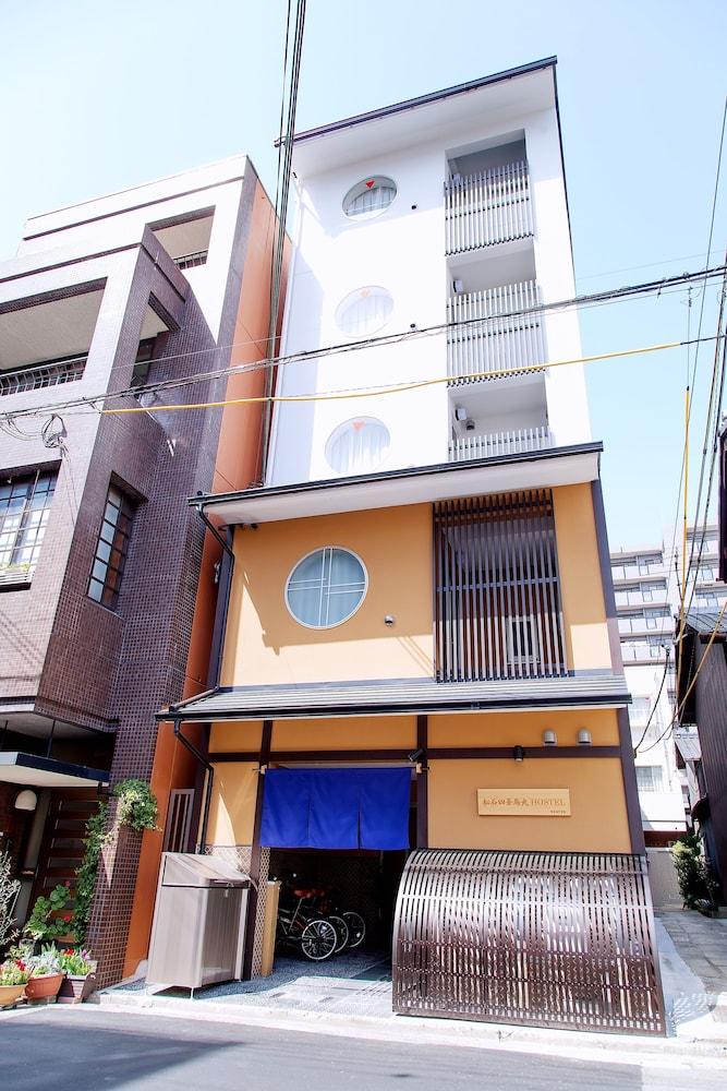Matsuishi Shijo Karasuma Hostel