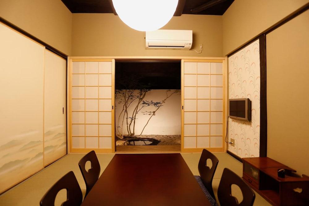 Kyotokujo Ai