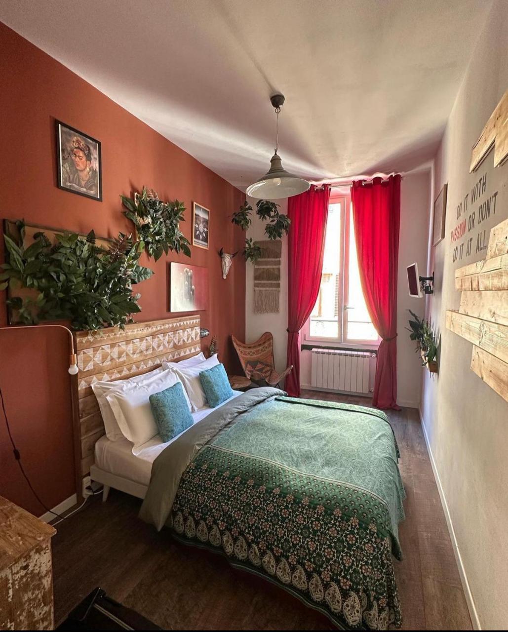 Code Rent a Room 1