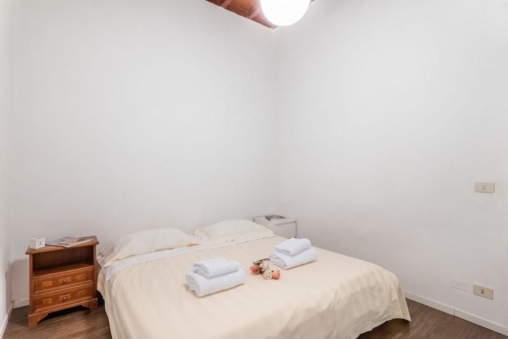 Palazzo Vecchio Apartments 1
