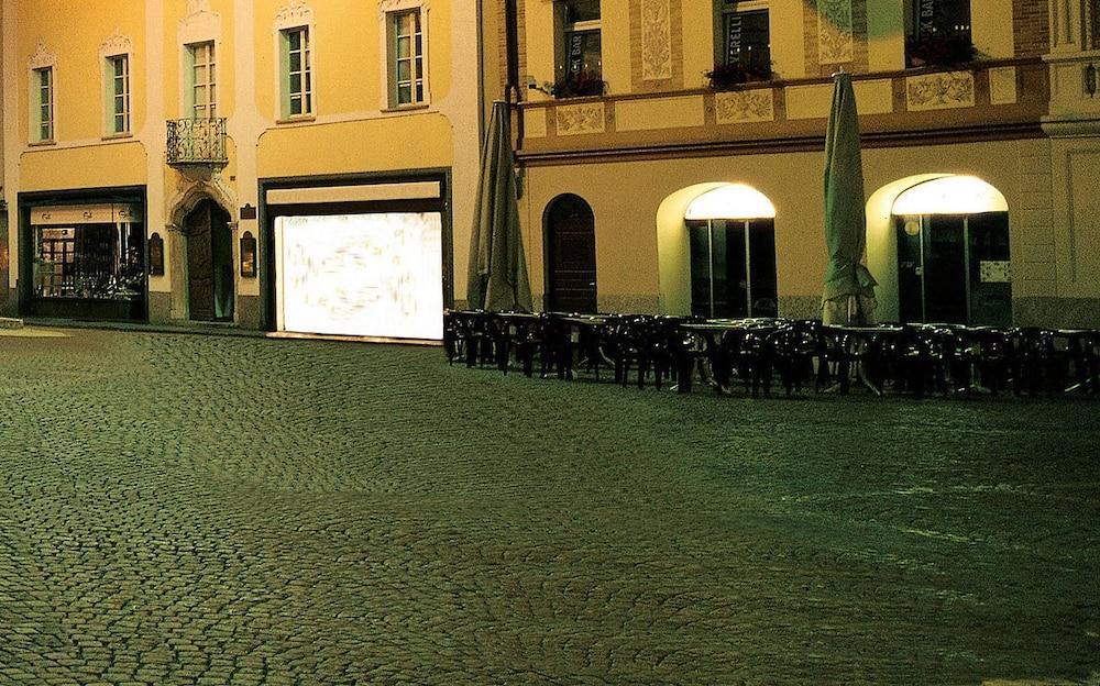 Piazza Collegiata Bellinzona