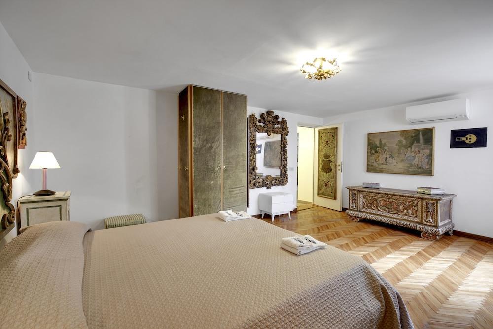Venetian Apartment Accademia Dorsoduro District 1