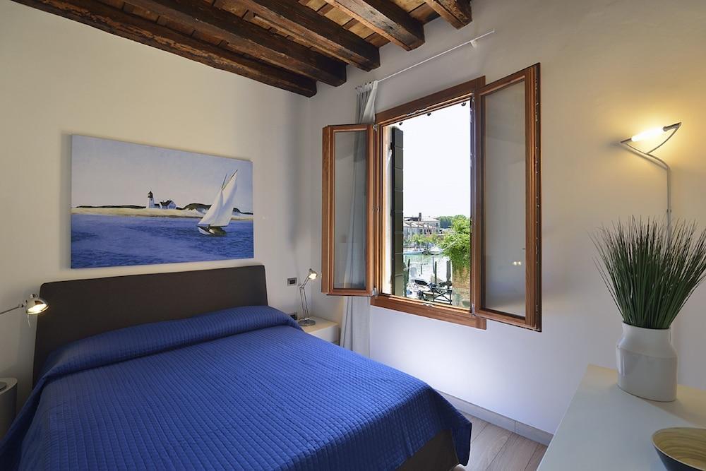 Arsenale Canal View Apartments