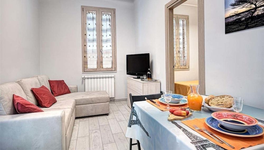 Giggino's Flat 2