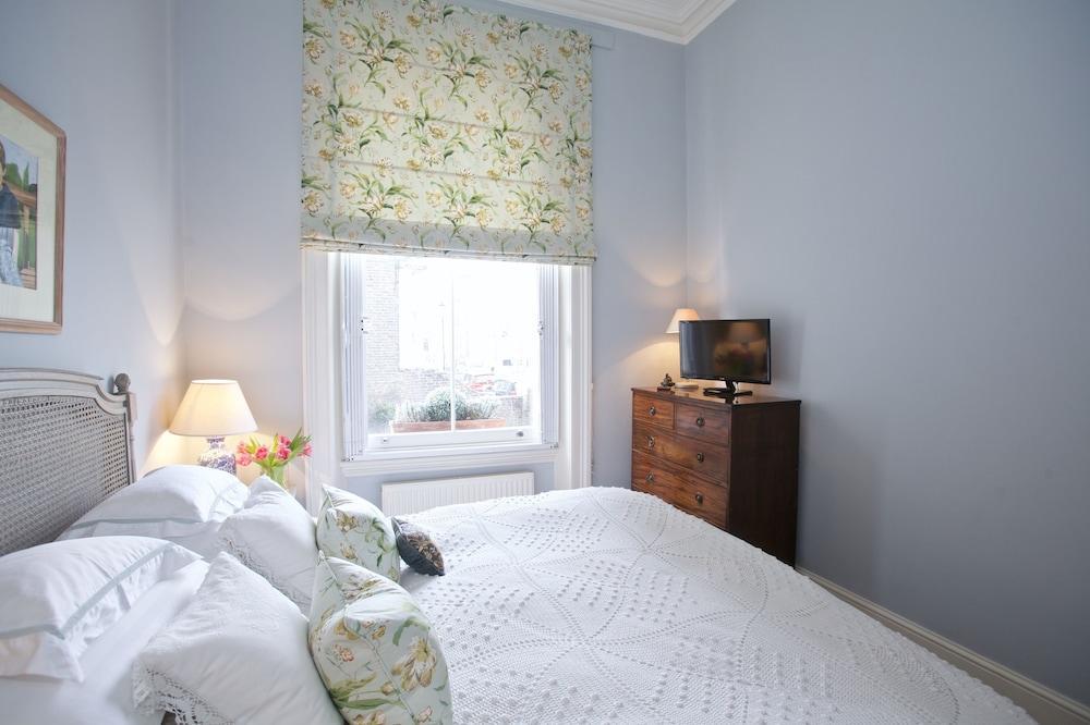 A Place Like Home - Elegant Flat in South Kensington 2