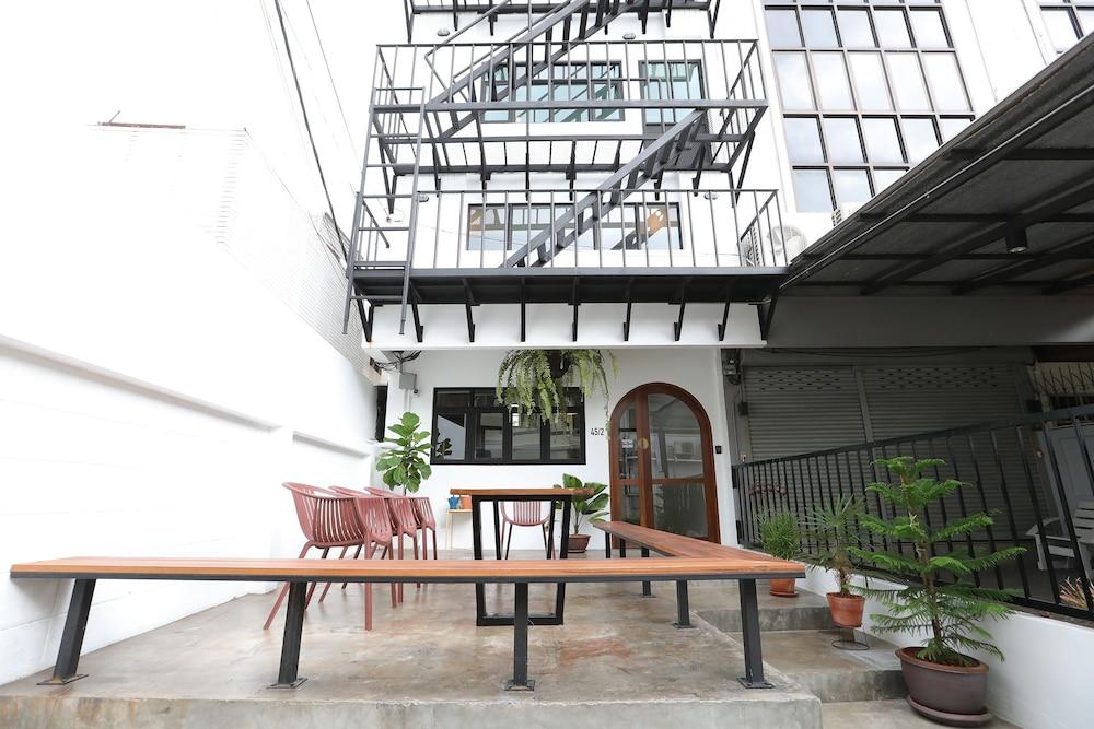 Apartment 45 Hostel (Adults only)