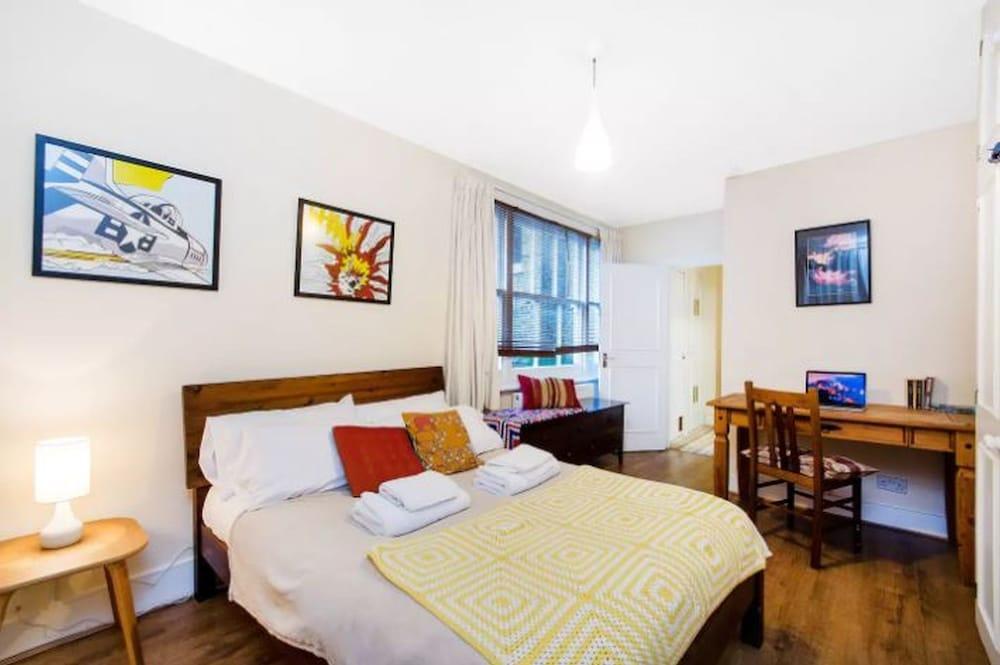 Simon Apartment - London Launchpad 2