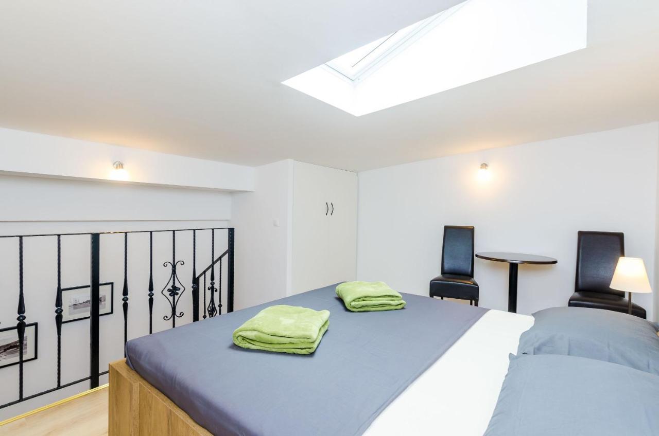 Rooms Baza 1