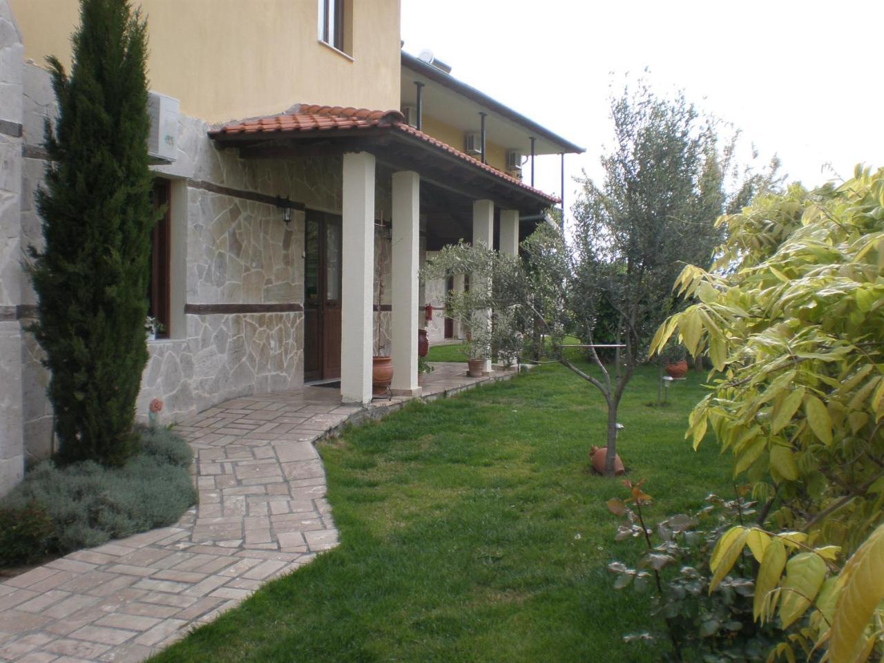 Olympia Guesthouse 2