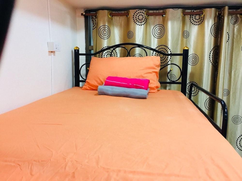 Interpartie Hotel (Adults only)