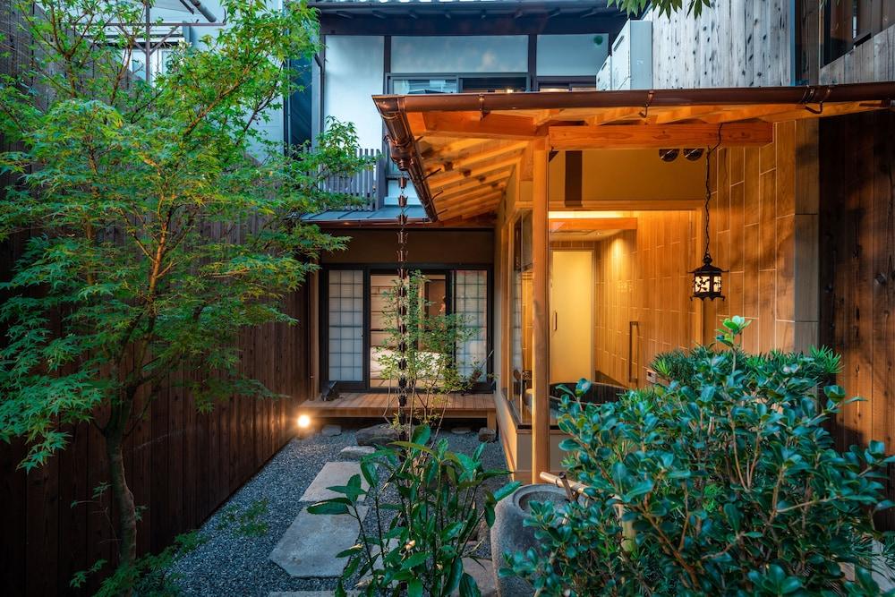 Kumomachiya Takoyakushi