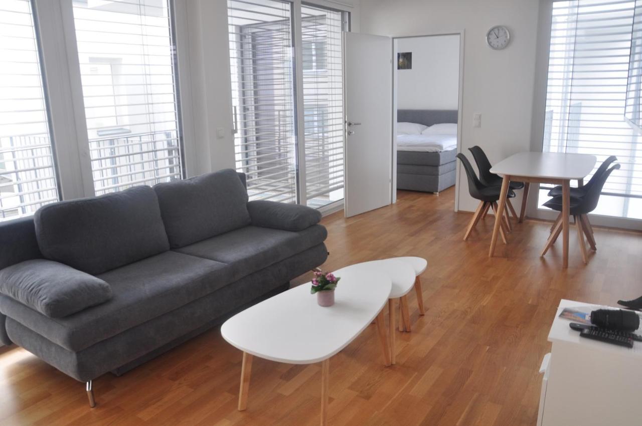 4 Beds & More Apartments