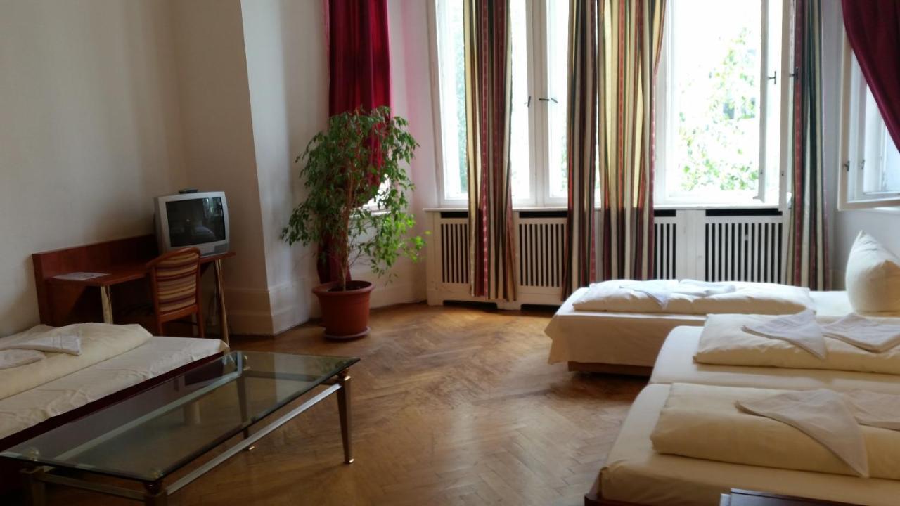 Hotel-Pension Kima 1