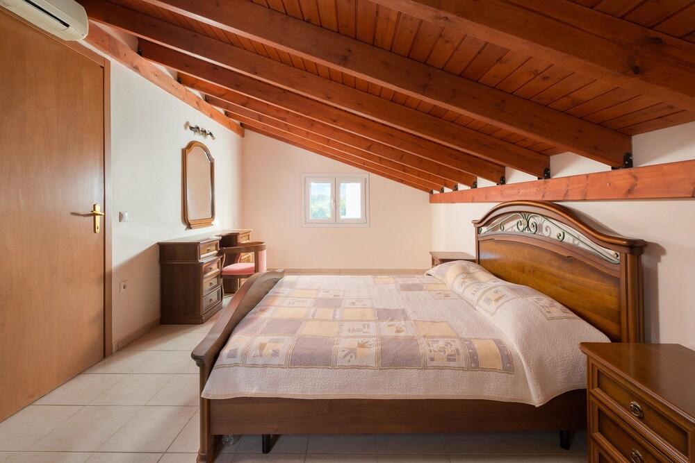 Apollo Villa 2