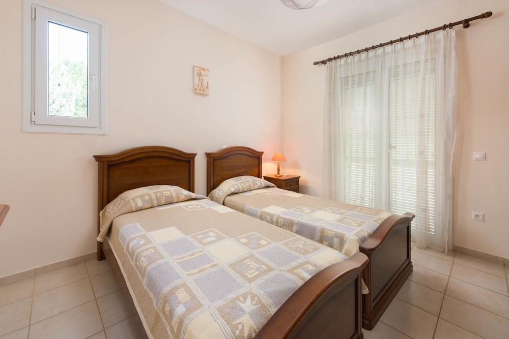 Apollo Villa 1