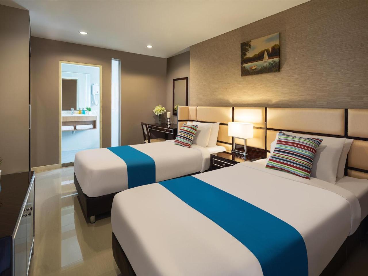 Hotel Ton Aor Place
