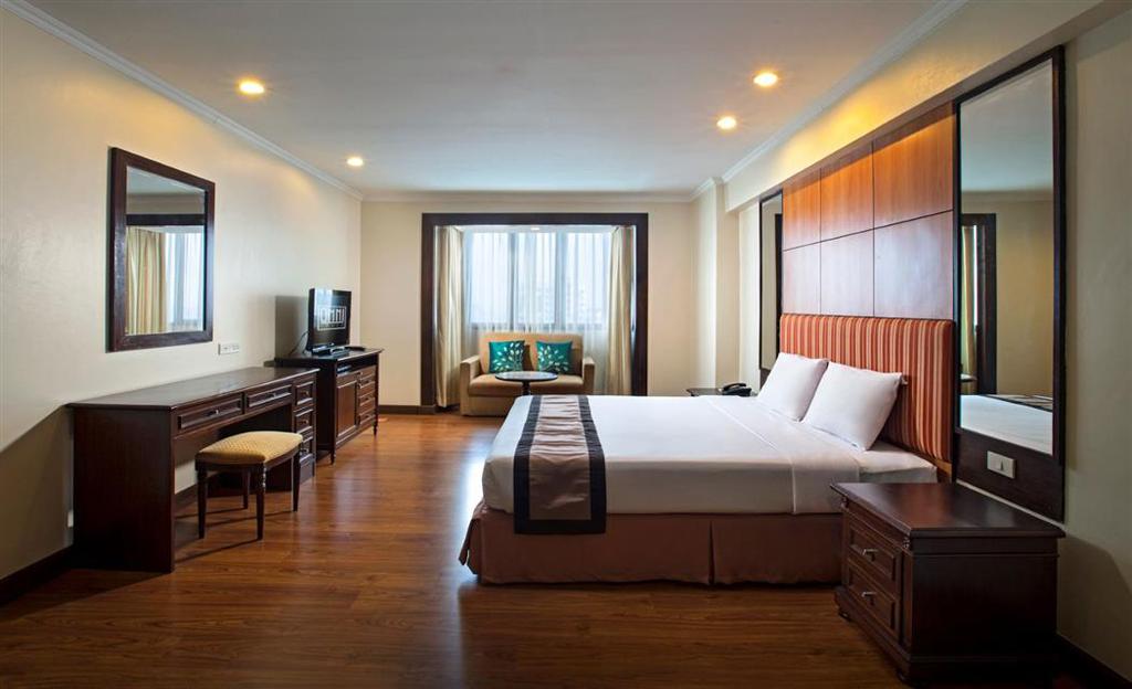 Omni Tower Sukhumvit Nana by Compass Hospitality